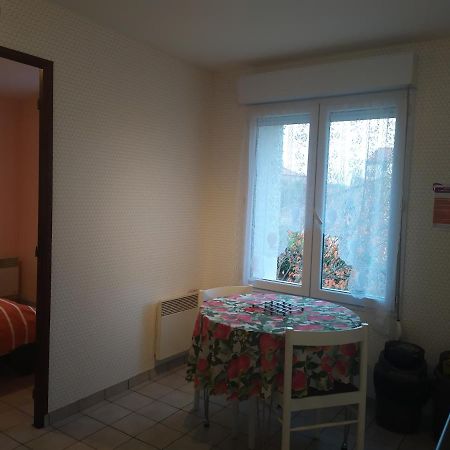 Chez Fabienne T1 Le Breuil-sur-Couze Exterior foto